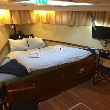 Hotell M/S Monika 스톡홀름 외부 사진
