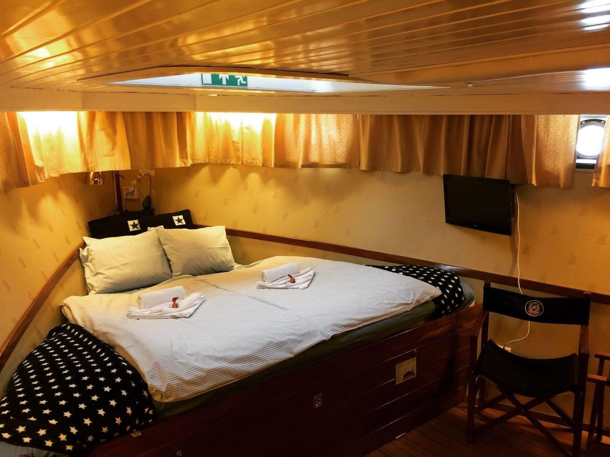 Hotell M/S Monika 스톡홀름 외부 사진